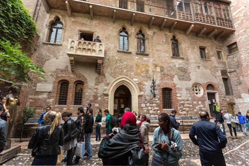 12 Topp turistattraktioner i Verona / Italien