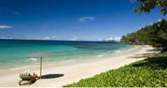 Villen mit Infinity-Pool im Maia Resort auf den Seychellen (Strände)
