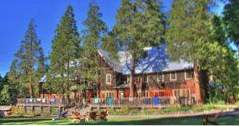 Breitenbush Hot Springs Retreat och konferenscenter i Oregon (idéer)