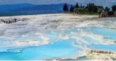 Verbazingwekkende natuurlijke wonderen van de wereld Pamukkale (avontuur)