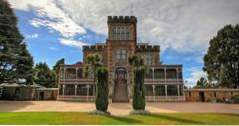 Neuseeland Sehenswürdigkeiten Larnach Castle (Abenteuer)